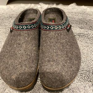 Haflinger wool grey clogs size 37